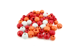 perles en bois orange rouge