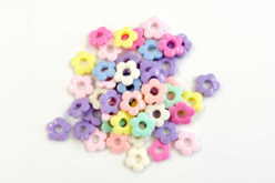 perles enfant fleurs fantaisie - Perles Acrylique - 10doigts.fr