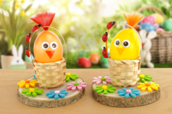 Poussin de Pâques dans son panier - Déco en bois peints - 10doigts.fr