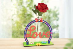 Soliflores LOVE en bois à monter - 6 pièces - Objets pour le bureau - 10doigts.fr