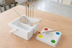 Supports pour pinceaux + palette peinture - Palettes et rangements – 10doigts.fr