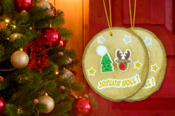 Stickers pailletés rennes avec pompons - 25 pièces - Gommettes et stickers Noël – 10doigts.fr - 2