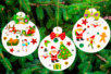 Boules de Noël FACILE avec des gommettes - Décoration du sapin – 10doigts.fr