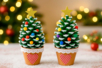 Sapin de Noël avec une pomme de pin - Supports en céramique à décorer – 10doigts.fr