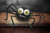 Araignées à gros yeux - Tutos Halloween – 10doigts.fr
