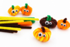 citrouilles automne halloween avec des chenilles - Activités manuelles Halloween – 10doigts.fr