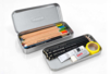Coffret de rangement en métal à 2 étages ouverte - Accessoires de dessin Beaux-Arts – 10doigts.fr