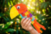 DIY perroquet activité enfants facile - Activités manuelles animaux : nos idées créatives pour les enfants – 10doigts.fr