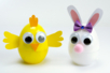 Oeufs surprises de Pâques : poussin et lapin - Tutos Pâques – 10doigts.fr