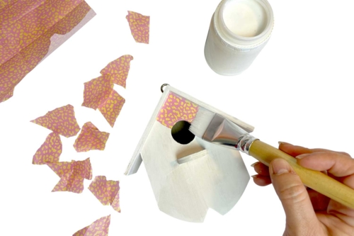 Étape 4 : Coller le papier -