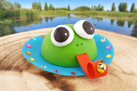 La grenouille sort de l'eau