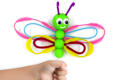 Papillon avec des boules en polystyrène