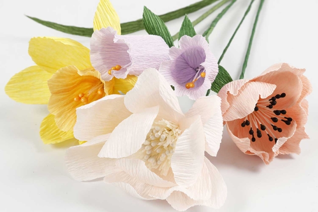 100 pistils de fleurs - Blanc - Fleurs en papier crépon : créez des bouquets éternels - 10doigts.fr