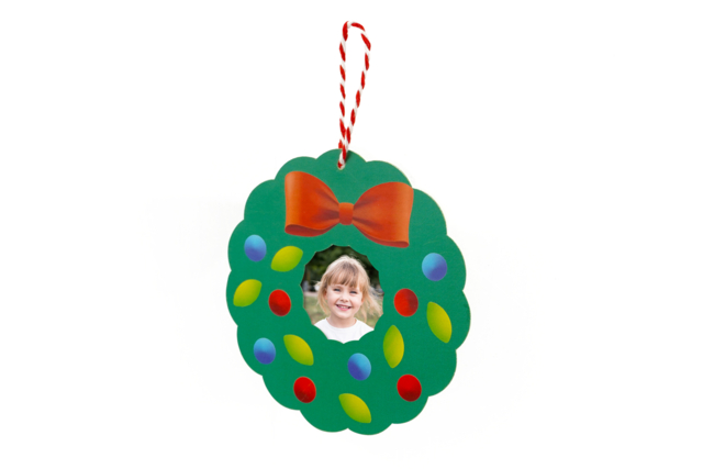6 suspensions cadre photo couronne - Kits créatifs de Noël pour les enfants - 10doigts.fr