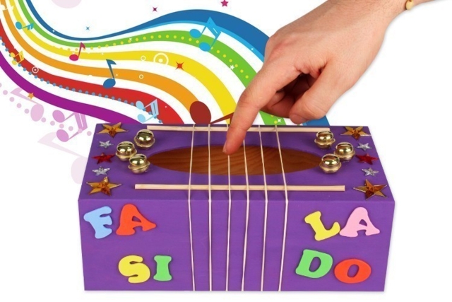 Boîte à musique - Strass : apportez de l'éclat à toutes vos créations - 10doigts.fr