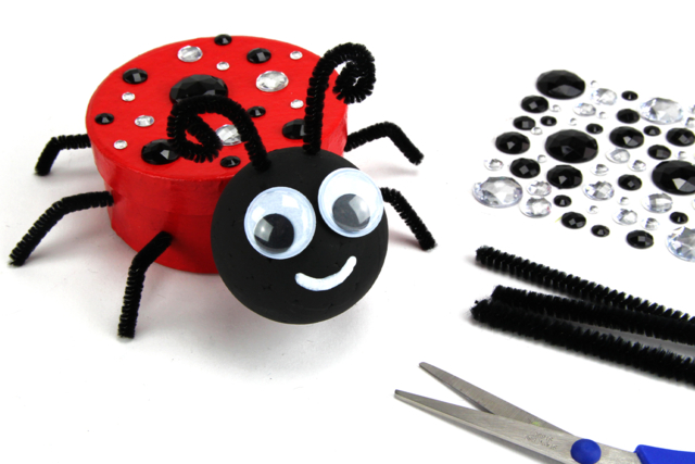 Boîte coccinelle - Strass : apportez de l'éclat à toutes vos créations - 10doigts.fr
