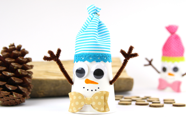 Bonhomme de neige avec un gobelet - Stickers fantaisies : personnalisez toutes vos créations - 10doigts.fr