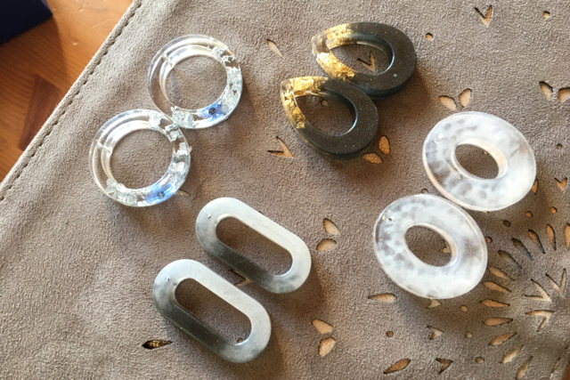 boucles d'oreilles bijoux résine DIY - Moules pour plâtre, savon, béton ... - 10doigts.fr