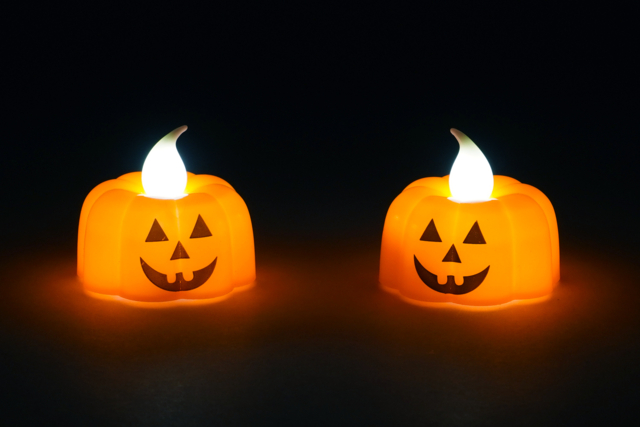 bougies LED citrouille halloween - Articles lumineux, guirlandes et bougies LED - 10doigts.fr
