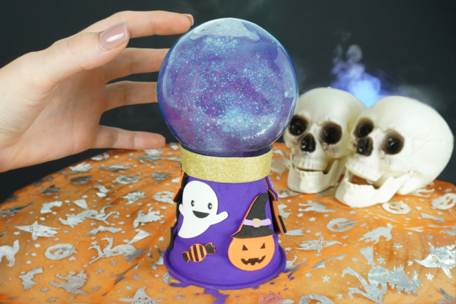 Boule de cristal pour Halloween - Plastique Opaque - 10doigts.fr