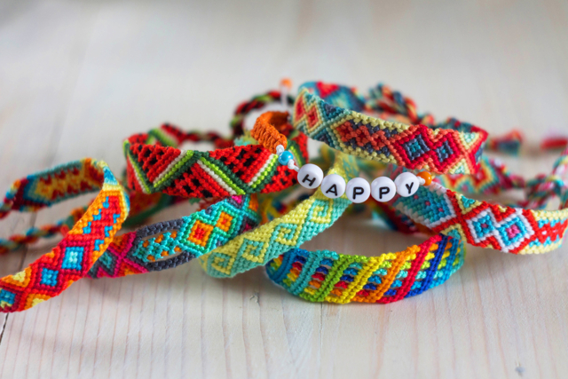 bracelet brésilien été - Bracelet brésilien : tout le matériel pour confectionner vos bracelets - 10doigts.fr