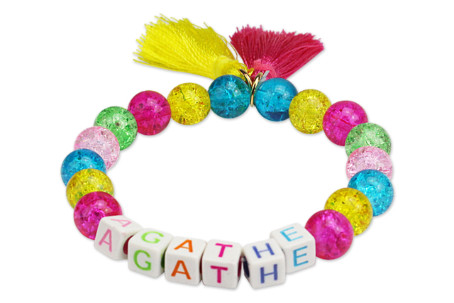 Bracelet prénom aux couleurs acidulées - Fils en nylon - 10doigts.fr