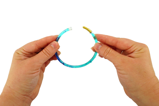 Bracelets tube à remplir - tuto 3 - Bracelets - 10doigts.fr