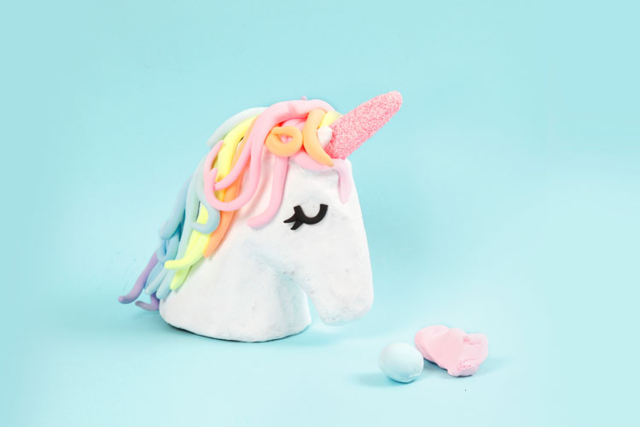 Buste de Licorne - Pâtes à modeler autodurcissantes - 10doigts.fr
