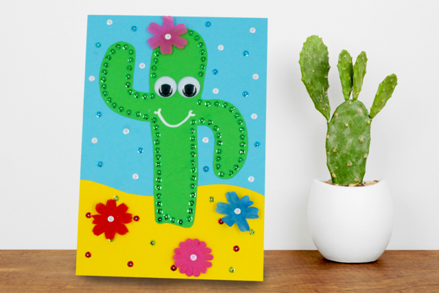 Cactus avec sequins à piquer - Décorations fleurs et feuilles : ajoutez une touche de nature à toutes vos créations - 10doigts.fr