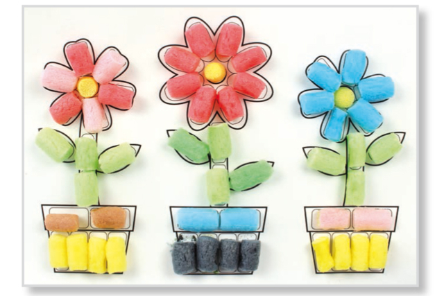 Cartes à décorer avec des flocons de maïs - Activités manuelles avec des flocons de maïs : une matière naturelle et ludique - 10doigts.fr