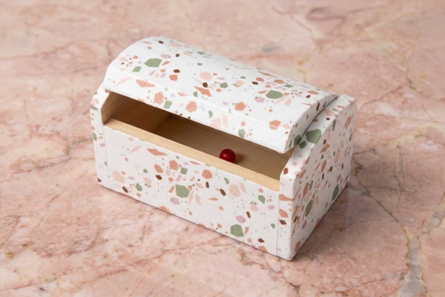 coffre bois decopatch - Boîtes en bois - 10doigts.fr