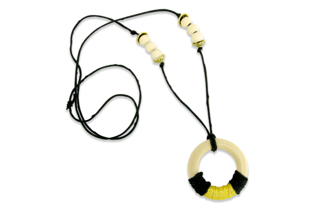 collier avec anneau en bois - Perles Bois - 10doigts.fr