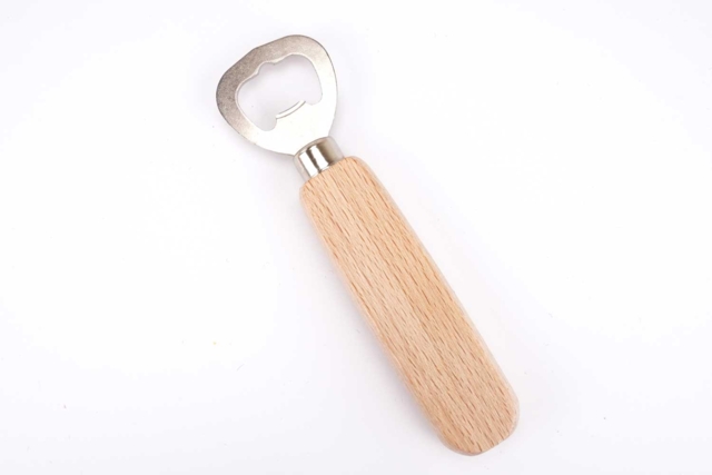 décapsuleur en bois rectangulaire - Objets bois pour la cuisine - 10doigts.fr