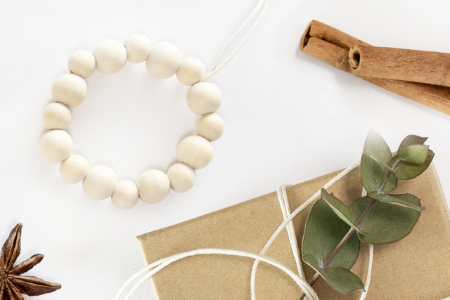 décoration noël en perles - Suspensions et déco murale - 10doigts.fr