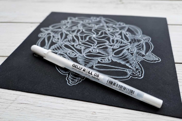 dessin gelly sakura blanc - Feutres calibrés et fineliners pour le dessin de précision - 10doigts.fr