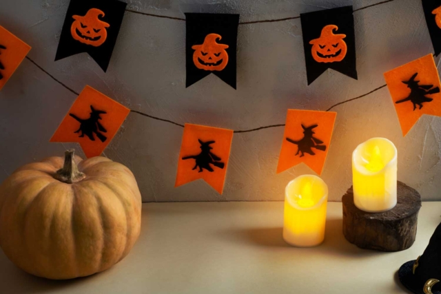 guirlande halloween en feutrine - Feuilles de feutrine - 10doigts.fr