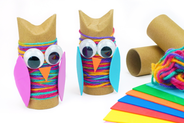 Hibou avec un rouleau en carton - Caoutchouc Mousse - 10doigts.fr