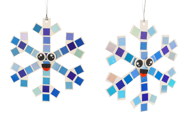 Kit 4 flocons holographiques à suspendre  - Kits créatifs de Noël pour les enfants - 10doigts.fr