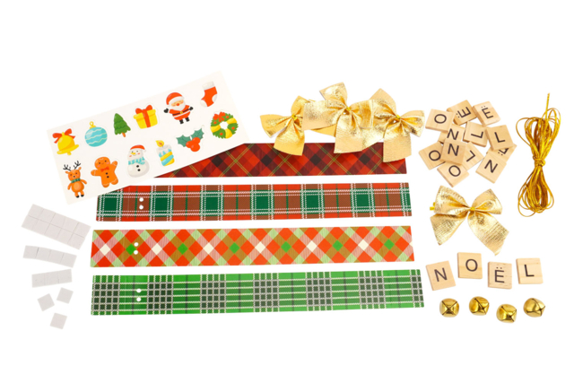 Kit de 12 suspensions de Noël avec lettres - Kits créatifs de Noël pour les enfants - 10doigts.fr