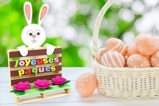 Lapin de Pâques dans le jardin - Objets bois pour la cuisine - 10doigts.fr
