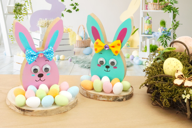 Lapins et mini œufs de Pâques - Oeufs de Pâques créatif - 10doigts.fr