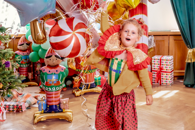 lutin ballon noël déco - Ballons, guirlandes, serpentins - 10doigts.fr