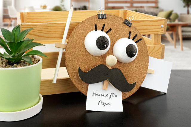 Mémo Monsieur Moustache - Supports plats en bois - 10doigts.fr