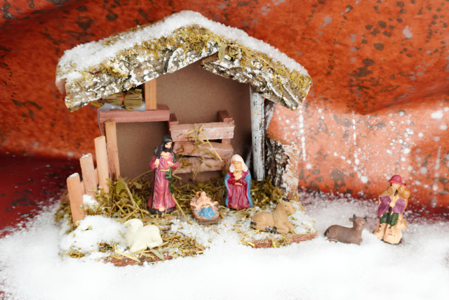 mini crèche de Noël - Crèches et villages de Noël à fabriquer - 10doigts.fr