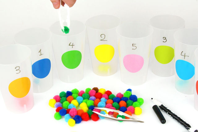 Montessori : Apprendre les couleurs et compter - Plastique Opaque - 10doigts.fr