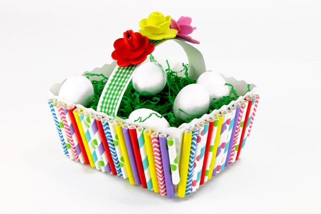 Panier de Pâques à décorer avec des pailles en carton - Raphia et fibres naturelles pour vos créations - 10doigts.fr