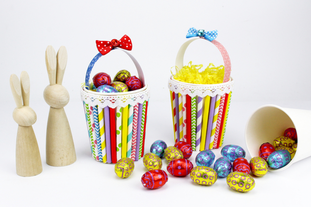 Panier de Pâques avec un gobelet en carton - Vaisselle jetable et réutilisable - 10doigts.fr
