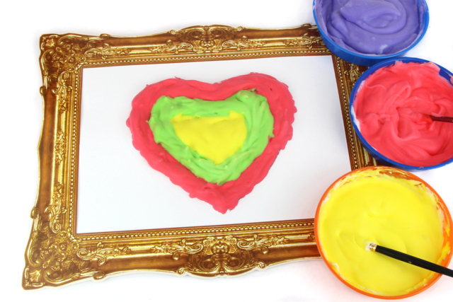 Peinture mousse gonflante (recette facile) - Cadres en carton - 10doigts.fr