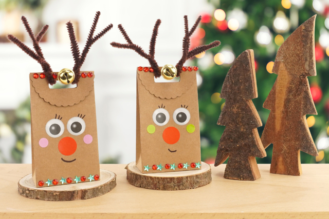 Pochette surprise - Renne du Père Noël - Décors nature - 10doigts.fr