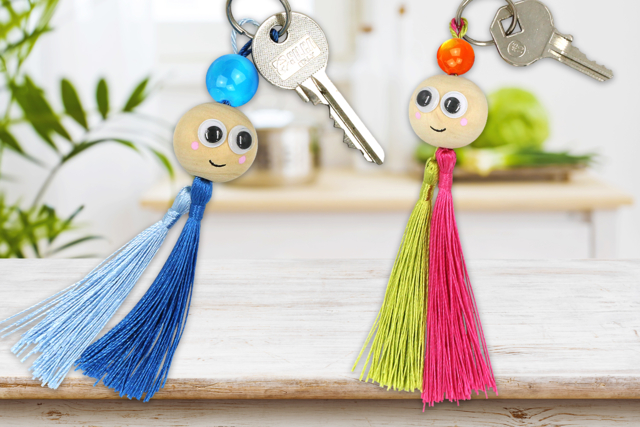 porte-clés pompons mignons - Perles Acrylique - 10doigts.fr